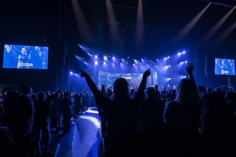 Avas184 hillsongworship in afas live, voorzien van ledschermen en av verhuur