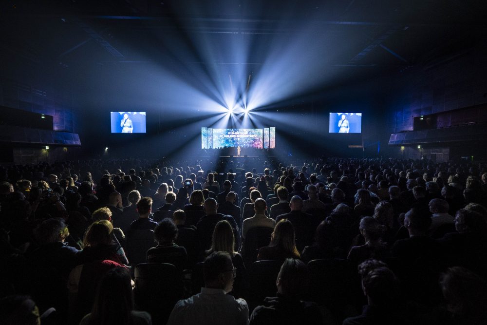 avas205 verhuur van licht en geluidsapparatuur voor hillsong.